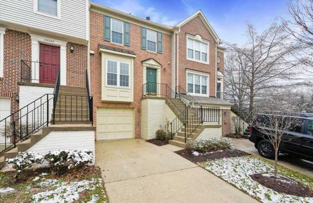 45590 Whitcomb Sq photos photos