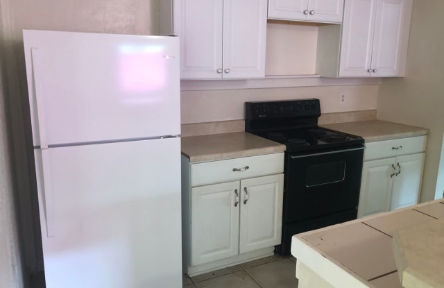 6947 Miss Muffet Ln S - 6947 Miss Muffet Ln S, Jacksonville, FL 32210