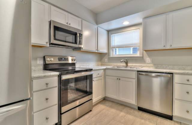 Two bedroom/1.5 bathroom townhome with golf course views in Savoy! photos photos