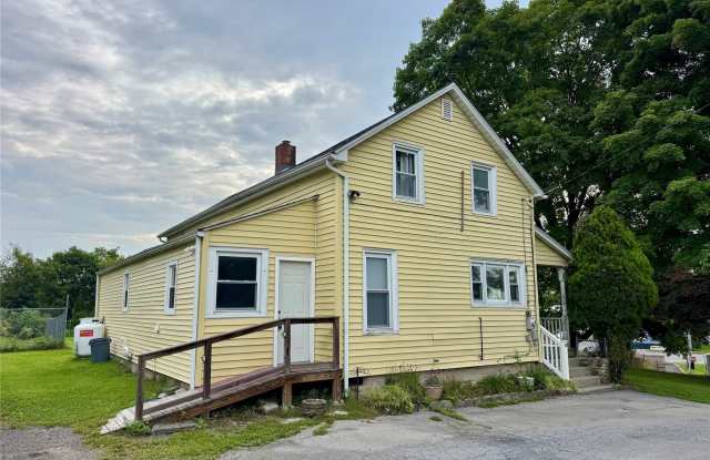 47 Maples Lane Gallery 2