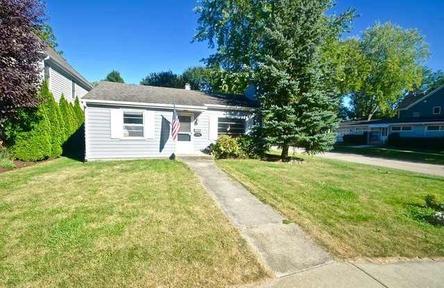 1106 N Main Street photos photos