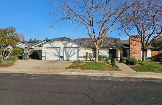 Cute and updated Clovis home offering wonderful amenities, good size lot, a bid backyard + potential RV and or boat parking! photos photos Cute and updated Clovis home offering wonderful amenities, good size lot, a bid backyard + potential RV and or boat parking! photos photos