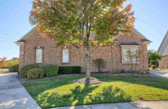 17354 Suffield Gallery 2