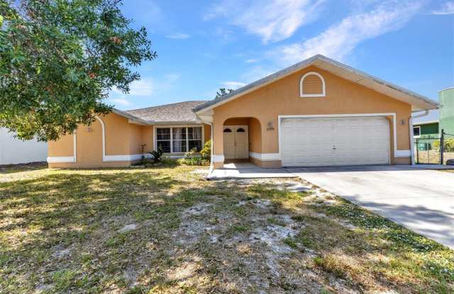 23399 MCCANDLESS AVENUE photos photos
