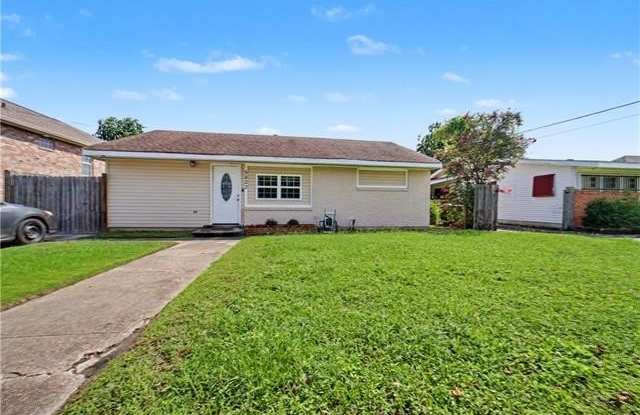 5823 DEBORE Drive Gallery 2