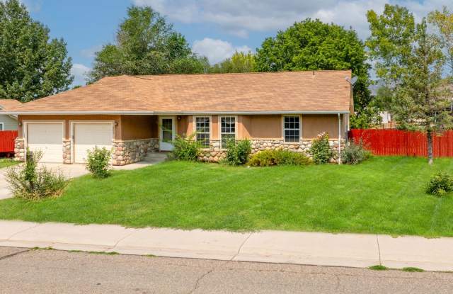 Single Family Home in Silt for Rent photos photos