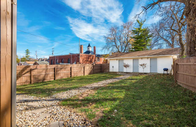 536 Oakwood Avenue Gallery 2