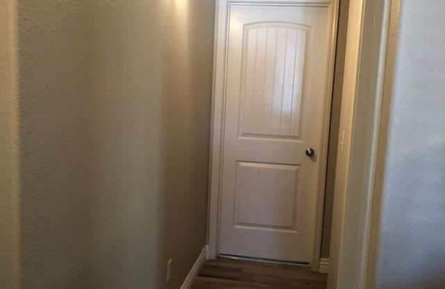 Single Family Home!! Gallery 3