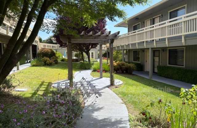 720 Petaluma Blvd photos photos