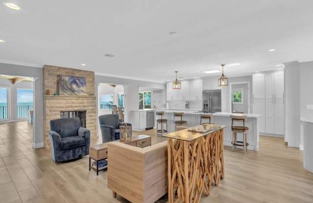 1000 Sunrise Terrace Gallery 4