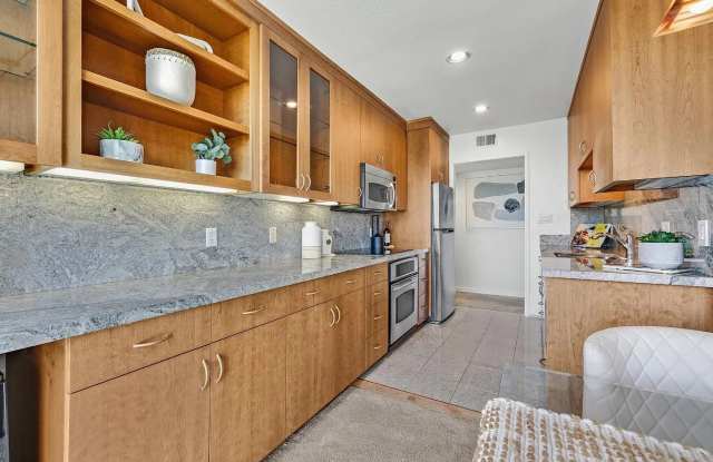 183 Del Medio Ave - 183 Del Medio Avenue, Mountain View, CA 94040