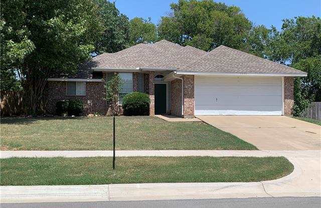 2605 Whispering Oaks Gallery 2