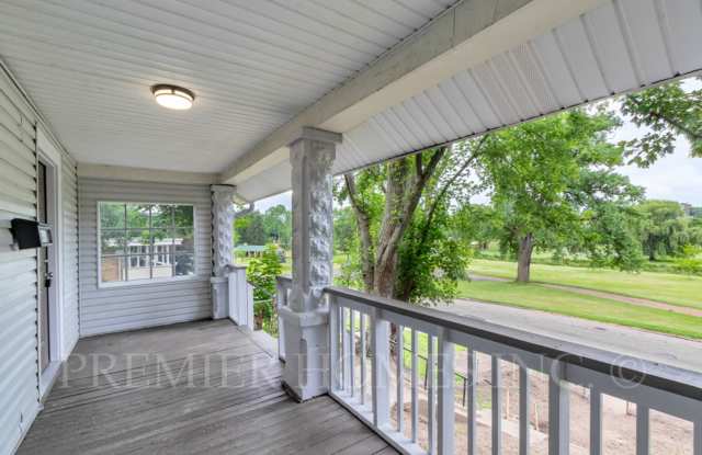 Park-Front Renovated 3BR/1BA with Huge Porch & 3-Car Garage! -415 Elgin Ave NW Gallery 3