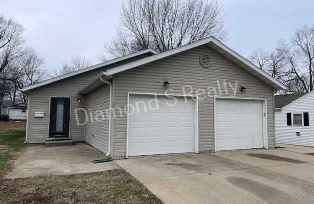 Great Duplex Available Now! photos photos