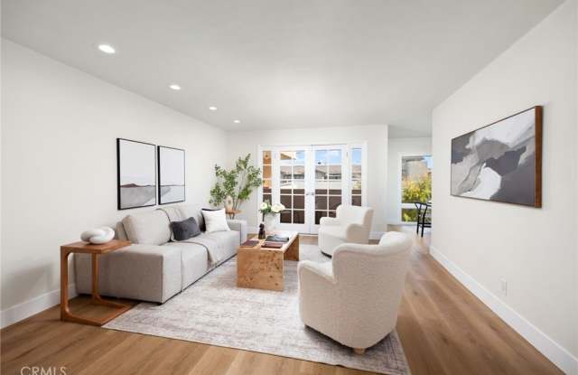 1010 Palm Avenue photos photos