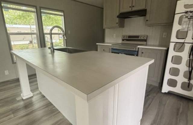 103 Quail Ave photos photos
