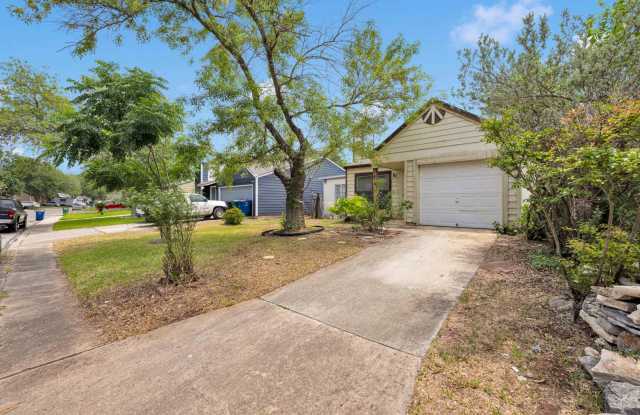 Charming 2-Bedroom, 1-Bathroom Home with Updates! photos photos