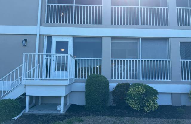 Furnished 2BR/2BA Condo in Gated Perico Bay Club, Bradenton Gallery 1