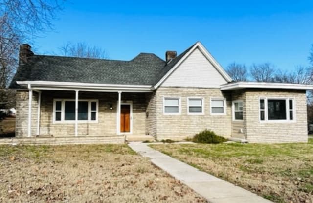 415 East Cedar Street - 415 East Cedar Street, Franklin, KY 42134