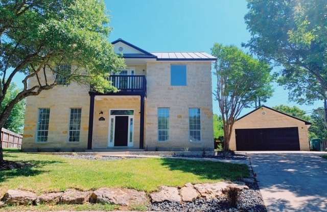 313 Oak Knoll Circle - 313 Oak Knoll Circle, Boerne, TX 78006
