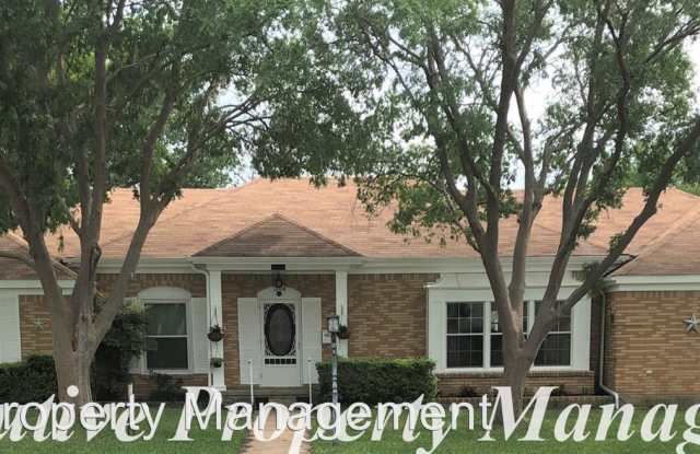 1104 Bridge Street - 1104 Bridge Street, Gatesville, TX 76528