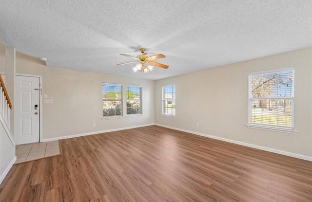 6632 Canyon Oak Drive Gallery 4