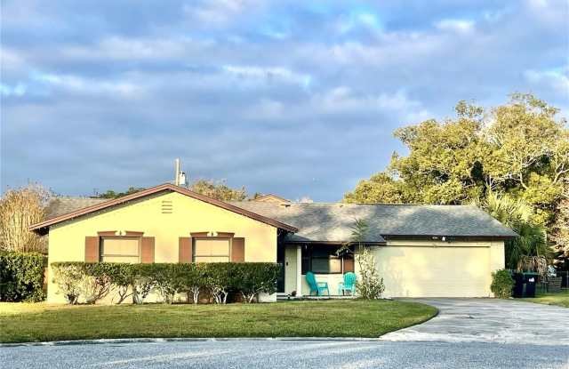 950 HEDGEWOOD COURT photos photos