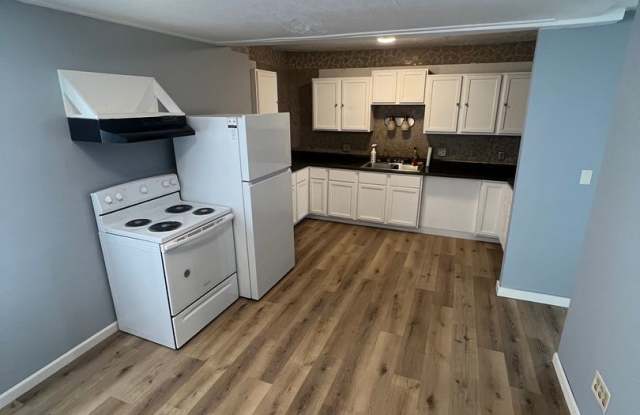 417 W Reynolds photos photos