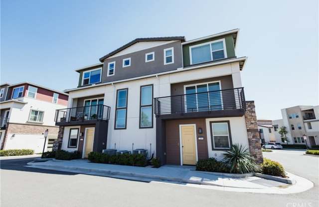 205 Carmona - 205 Carmona, Lake Forest, CA 92630