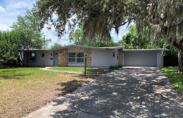 2347 Sunderland Rd - 2347 Sunderland Road, Fern Park, FL 32751