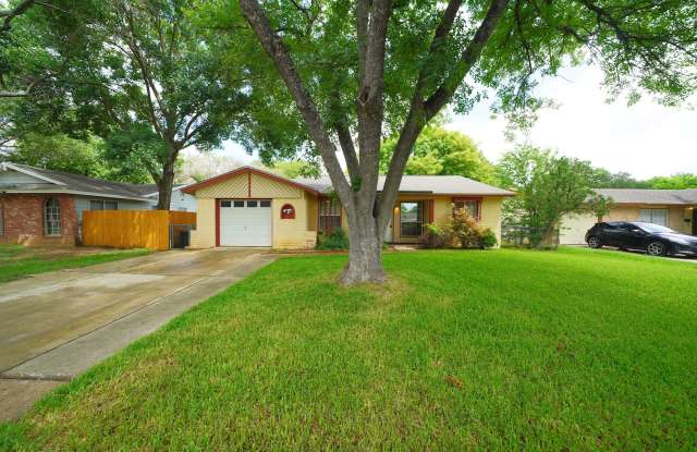 Schertz home now available in Parkland Village neighborhood. Realtor Commission: $500 Gallery 3