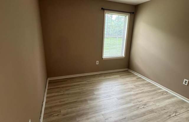 906 MEWS DRIVE photos photos