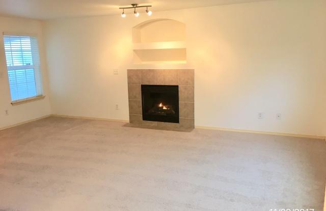 264 Anacortes Pl NE Gallery 3