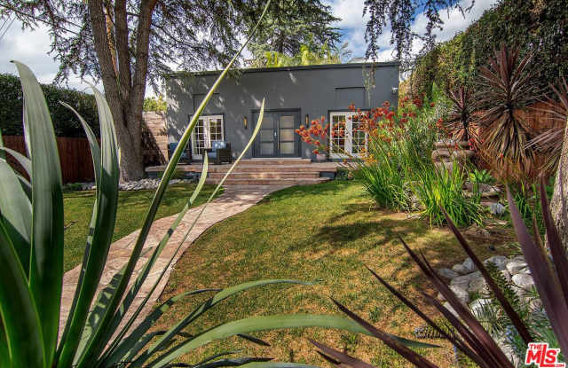 1301 North ORANGE GROVE Avenue Gallery 4