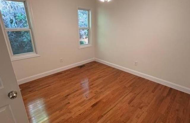 104 Travelers Lane Gallery 4