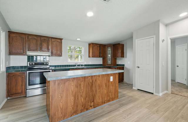 6094 Smiley Road photos photos