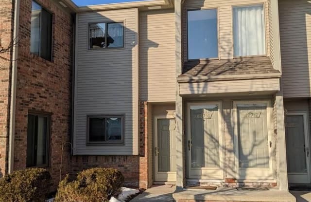 42716 LILLEY POINTE - 42716 Lilley Pointe Dr, Wayne County, MI 48187