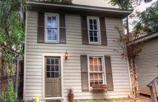 2638 Greenbriar Drive Gallery 2