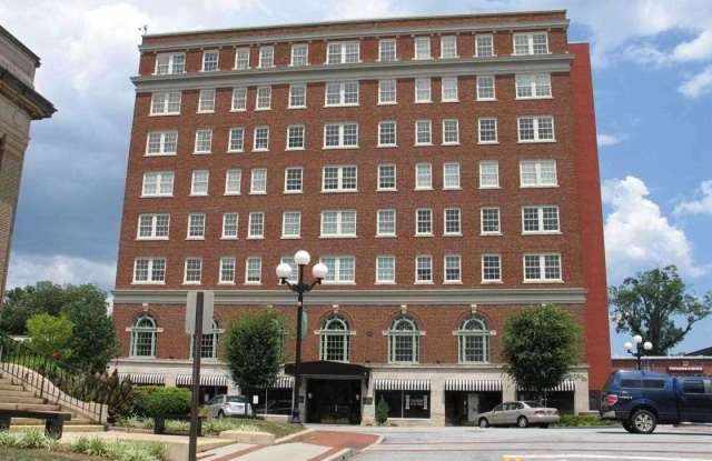 402 North Main Street photos photos