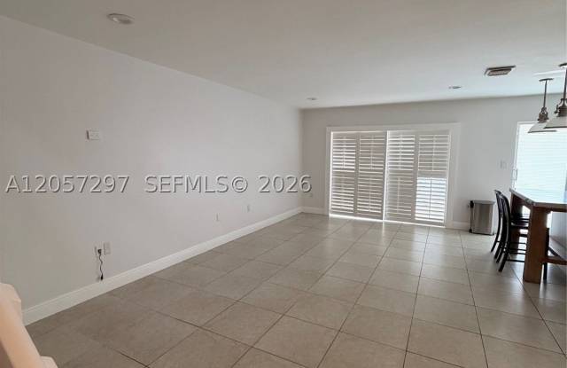 7446 SW 162nd Ct Gallery 3