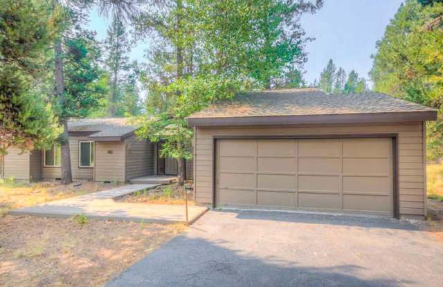3 Bedroom 2 Bath Fully Furnished - Sunriver Oregon photos photos