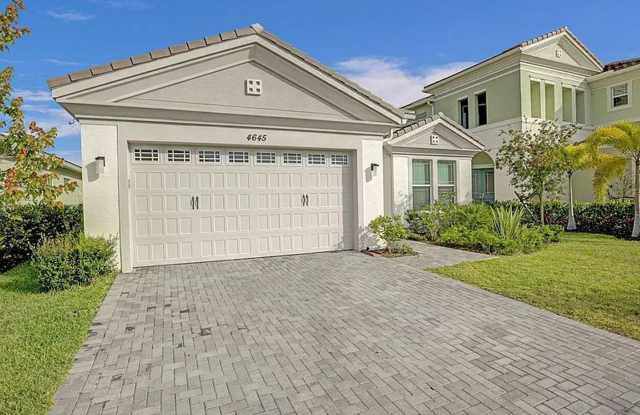 4645 Pumello Dr photos photos