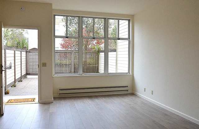 2074 Sutter St Apt 211 Gallery 1