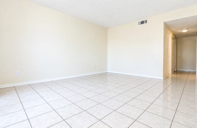 201 East Sequoia Avenue - 4 Gallery 4
