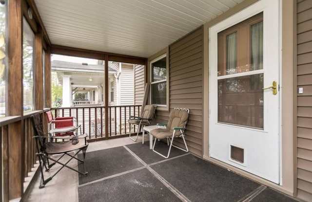 NE Side 3 Bedroom near Coe and I380 - 1544 C Avenue Northeast, Cedar Rapids, IA 52402