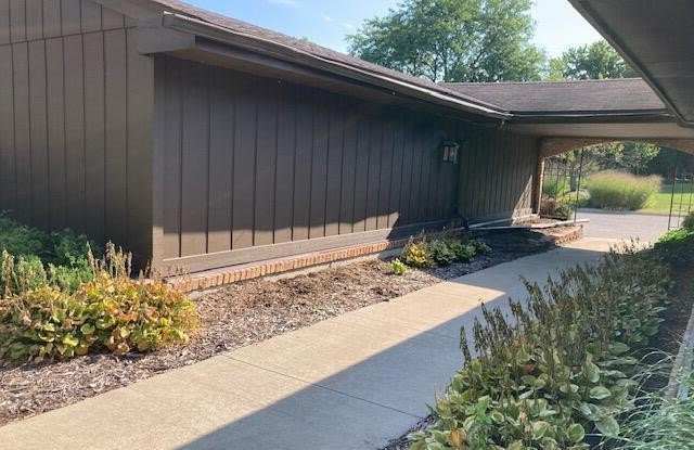 921 Greenhills Drive - 921 Greenhills Drive, Ann Arbor, MI 48105