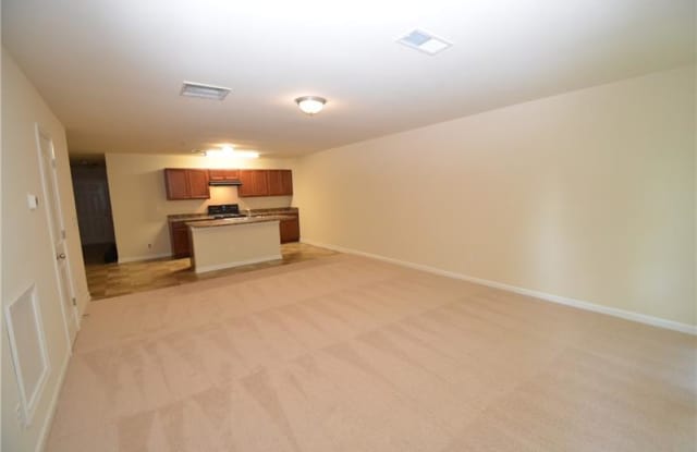 2085 Belmont Circle Gallery 4