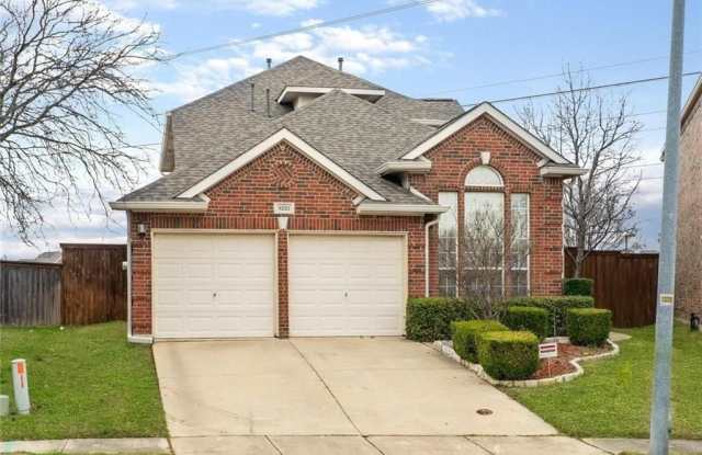 8223 Dogwood Lane Gallery 4