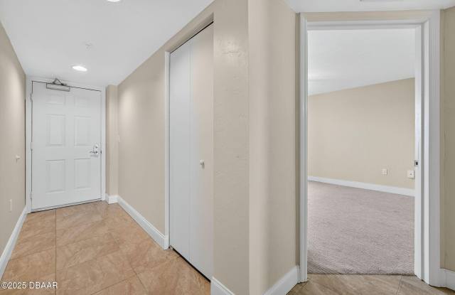 3333 S Atlantic Avenue unit: 505 Gallery 3