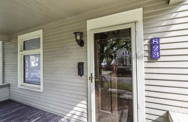 823 Dewey Avenue Gallery 2